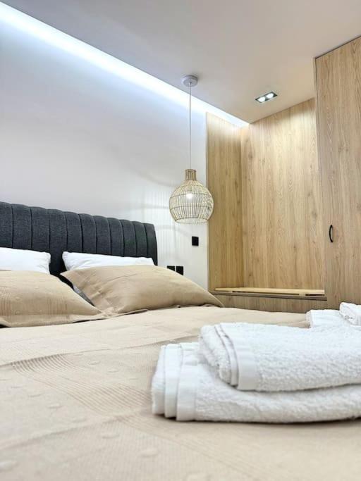 Oasis Luxury Apartments Eretria  Exterior photo